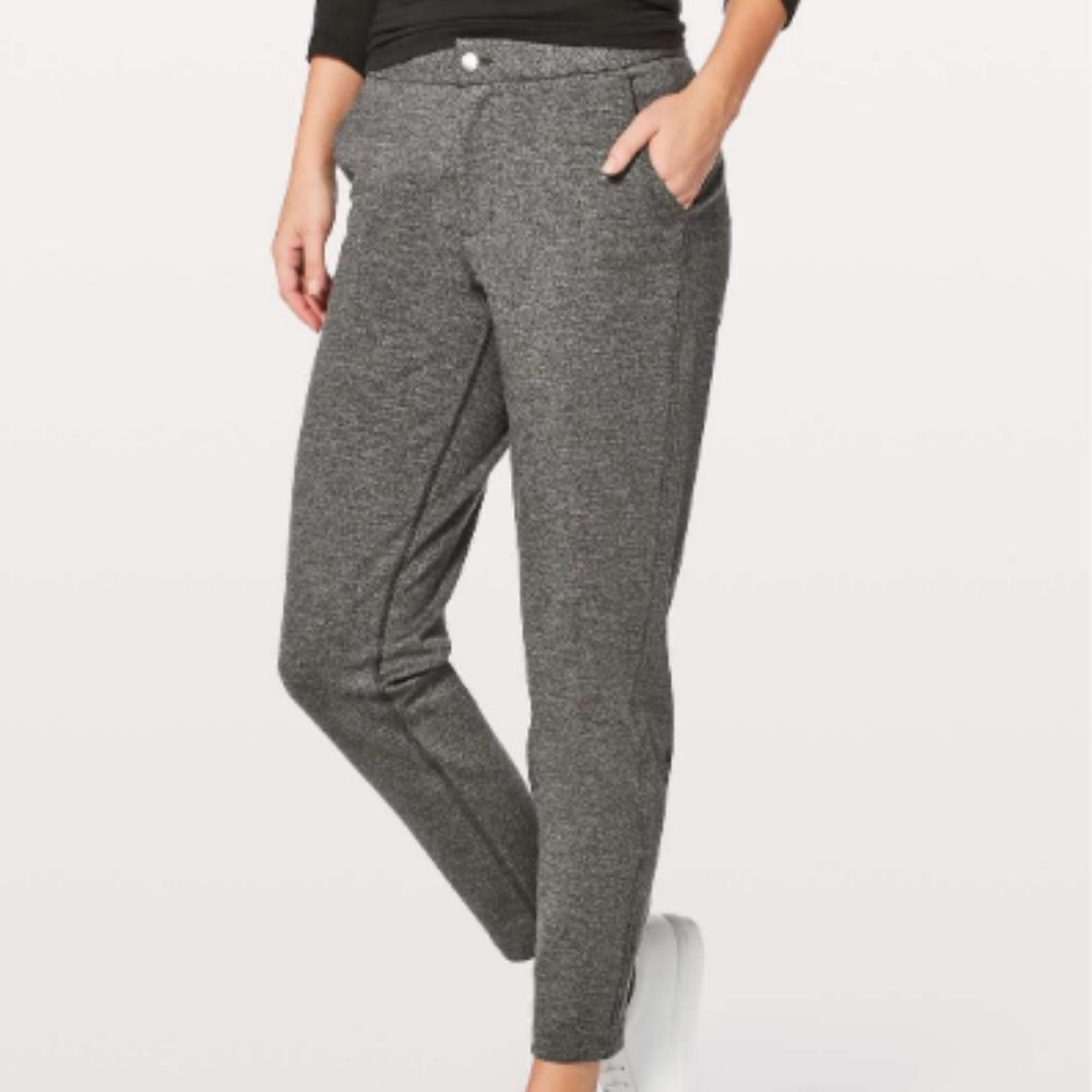Lululemon City Trek 7/8 Trouser in Heathered Black